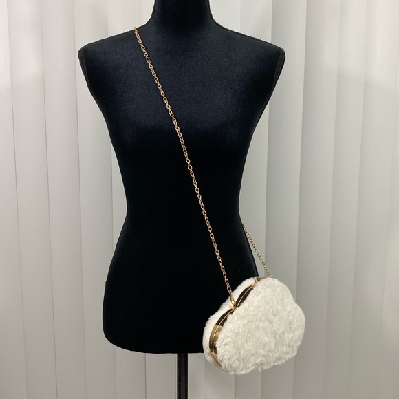 HELLO 3AM FOREVER Faux Fur Cloud Shaped Clutch Shoulder Purse Handbag White Gold - Picture 10 of 16
